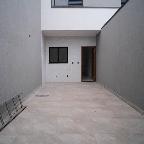 Casa à venda com 79m², 2 quartos e 2 vagasÁrea de Serviço