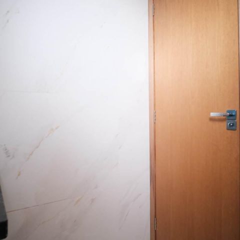 Casa à venda com 79m², 2 quartos e 2 vagasBanheiro da Suíte 1