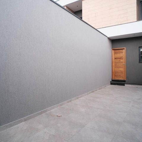 Casa à venda com 79m², 2 quartos e 2 vagasGaragem
