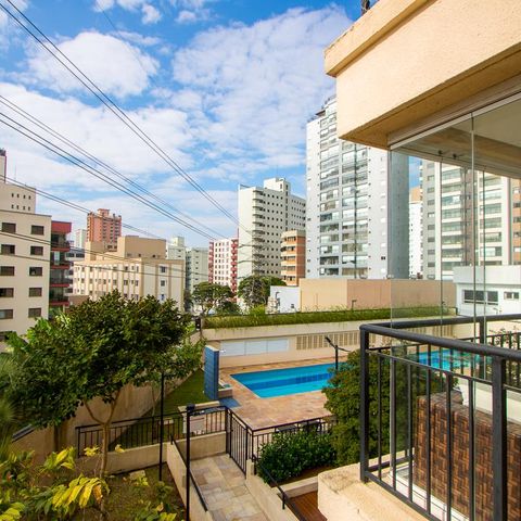 Apartamento à venda com 118m², 3 quartos e 4 vagas Apartamento à venda com 118m², 3 quartos e 4 vagasVista do quarto 1