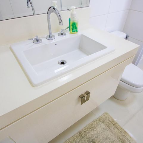 Apartamento à venda com 118m², 3 quartos e 4 vagas Apartamento à venda com 118m², 3 quartos e 4 vagasBanheiro social