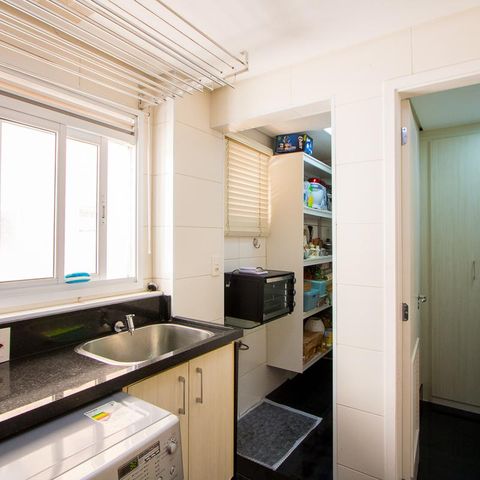 Apartamento à venda com 118m², 3 quartos e 4 vagas Apartamento à venda com 118m², 3 quartos e 4 vagasÁrea de serviço