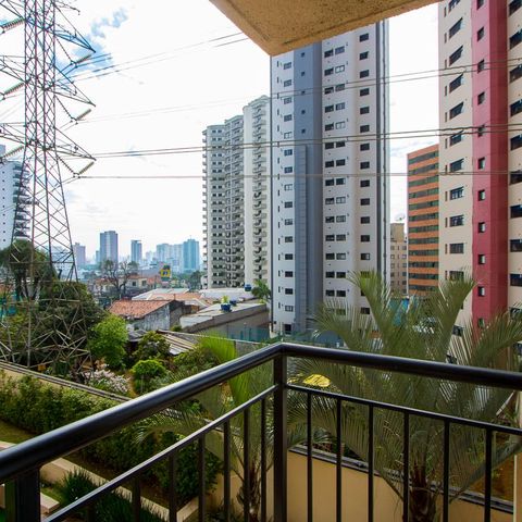 Apartamento à venda com 118m², 3 quartos e 4 vagas Apartamento à venda com 118m², 3 quartos e 4 vagasVaranda da suíte