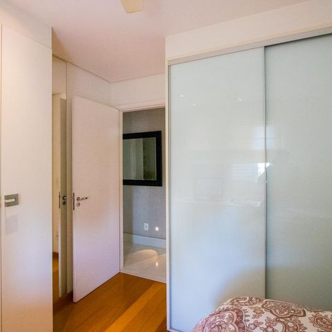 Apartamento à venda com 118m², 3 quartos e 4 vagas Apartamento à venda com 118m², 3 quartos e 4 vagasQuarto 1