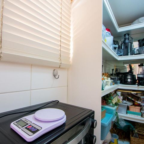 Apartamento à venda com 118m², 3 quartos e 4 vagas Apartamento à venda com 118m², 3 quartos e 4 vagasDespensa 1