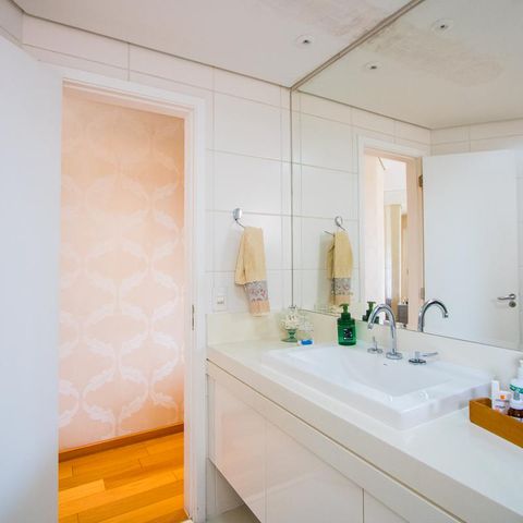 Apartamento à venda com 118m², 3 quartos e 4 vagas Apartamento à venda com 118m², 3 quartos e 4 vagasBanheiro da Suíte