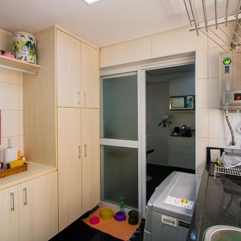 Apartamento à venda com 118m², 3 quartos e 4 vagas Apartamento à venda com 118m², 3 quartos e 4 vagasÁrea de serviço