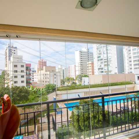 Apartamento à venda com 118m², 3 quartos e 4 vagas Apartamento à venda com 118m², 3 quartos e 4 vagasVista do quarto 2