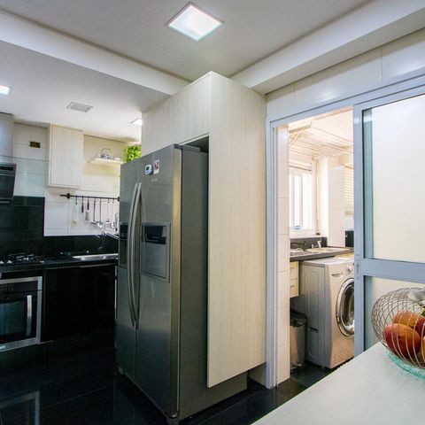 Apartamento à venda com 118m², 3 quartos e 4 vagas Apartamento à venda com 118m², 3 quartos e 4 vagasCozinha