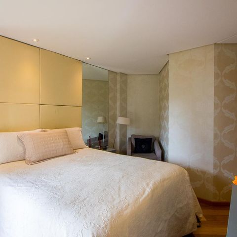 Apartamento à venda com 118m², 3 quartos e 4 vagas Apartamento à venda com 118m², 3 quartos e 4 vagasSuíte