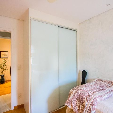 Apartamento à venda com 118m², 3 quartos e 4 vagas Apartamento à venda com 118m², 3 quartos e 4 vagasQuarto 1