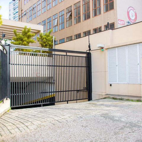 Apartamento à venda com 118m², 3 quartos e 4 vagas Apartamento à venda com 118m², 3 quartos e 4 vagasFachada