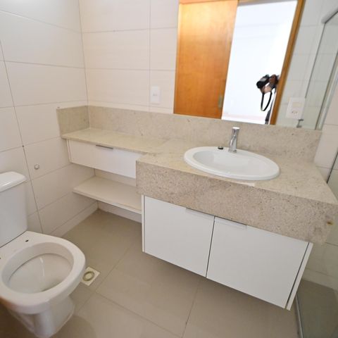 Studio para alugar com 60m², 1 quarto e 1 vaga Studio para alugar com 60m², 1 quarto e 1 vagaBanheiro