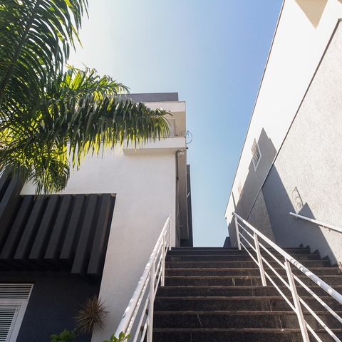 Casa de condomínio à venda com 126m², 3 quartos e 2 vagas Casa de condomínio à venda com 126m², 3 quartos e 2 vagasÁrea comum