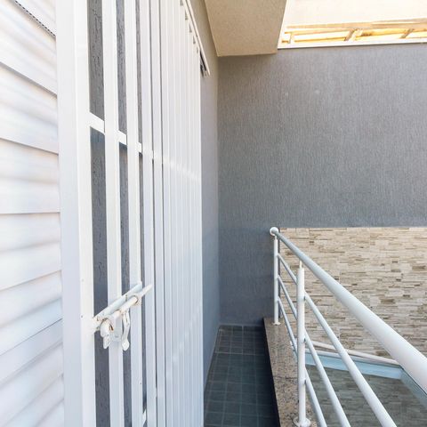 Casa de condomínio à venda com 126m², 3 quartos e 2 vagas Casa de condomínio à venda com 126m², 3 quartos e 2 vagasVaranda do Quarto 2