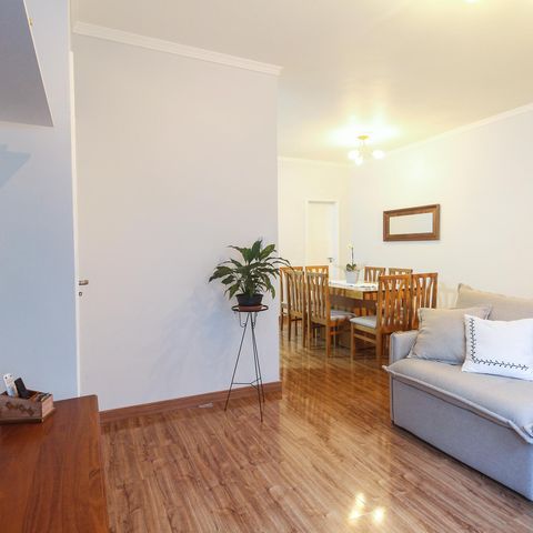 Casa de condomínio à venda com 126m², 3 quartos e 2 vagas Casa de condomínio à venda com 126m², 3 quartos e 2 vagasSala