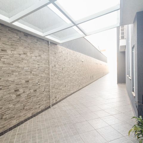 Casa de condomínio à venda com 126m², 3 quartos e 2 vagas Casa de condomínio à venda com 126m², 3 quartos e 2 vagasÁrea comum