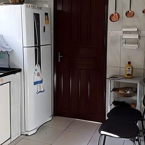 Casa à venda com 210m², 5 quartos e 2 vagas