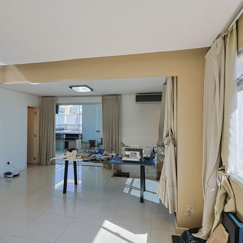 Apartamento à venda com 300m², 4 quartos e 3 vagasSala 2