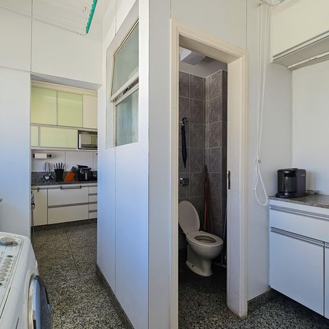 Apartamento à venda com 300m², 4 quartos e 3 vagasÁrea de Serviço