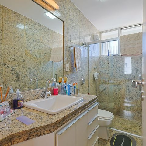 Apartamento à venda com 300m², 4 quartos e 3 vagasBanheiro