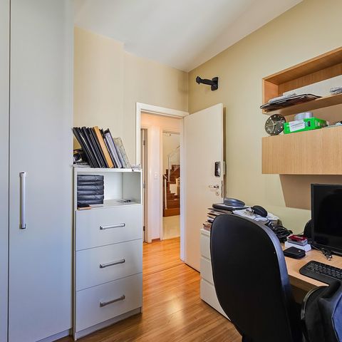 Apartamento à venda com 300m², 4 quartos e 3 vagasQuarto 2