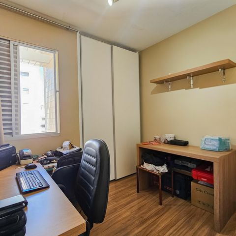 Apartamento à venda com 300m², 4 quartos e 3 vagasQuarto 2