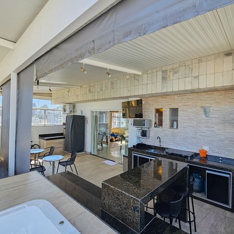 Apartamento à venda com 300m², 4 quartos e 3 vagasCobertura