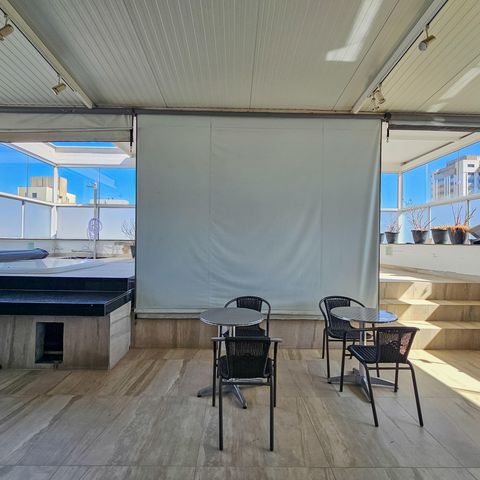 Apartamento à venda com 300m², 4 quartos e 3 vagasCobertura