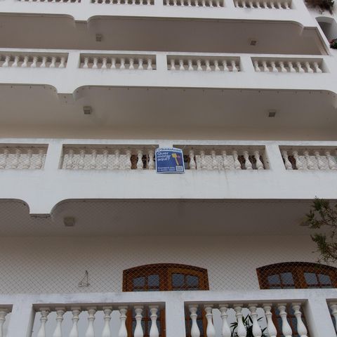 Apartamento à venda com 200m², 3 quartos e 2 vagas Apartamento à venda com 200m², 3 quartos e 2 vagasPlaca