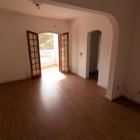 Apartamento à venda com 200m², 3 quartos e 2 vagas Apartamento à venda com 200m², 3 quartos e 2 vagasSuíte