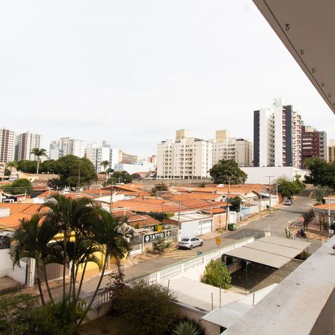 Apartamento à venda com 200m², 3 quartos e 2 vagas Apartamento à venda com 200m², 3 quartos e 2 vagasVista