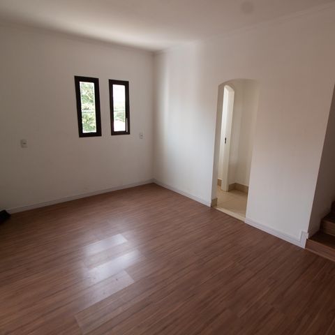 Apartamento à venda com 200m², 3 quartos e 2 vagas Apartamento à venda com 200m², 3 quartos e 2 vagasSala de Jantar