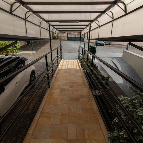 Apartamento à venda com 200m², 3 quartos e 2 vagas Apartamento à venda com 200m², 3 quartos e 2 vagasGaragem