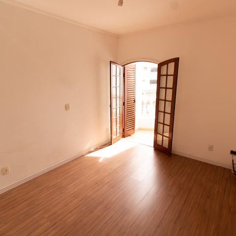 Apartamento à venda com 200m², 3 quartos e 2 vagas Apartamento à venda com 200m², 3 quartos e 2 vagasQuarto 1