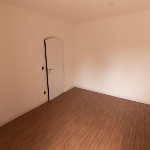 Apartamento à venda com 200m², 3 quartos e 2 vagas Apartamento à venda com 200m², 3 quartos e 2 vagasQuarto 1