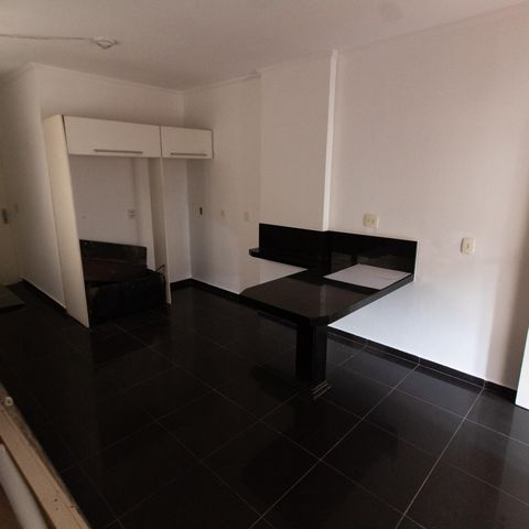 Apartamento à venda com 200m², 3 quartos e 2 vagas Apartamento à venda com 200m², 3 quartos e 2 vagasCozinha