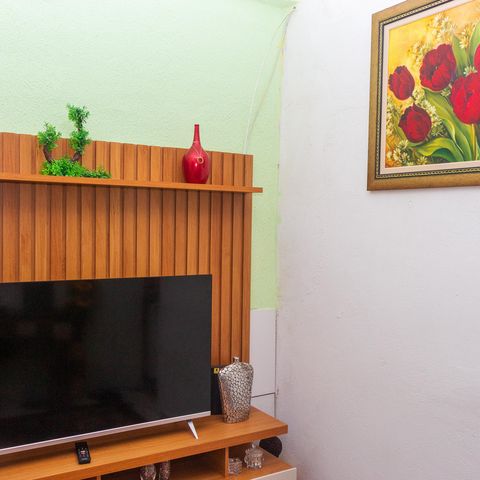 Casa à venda com 50m², 1 quarto e sem vaga Casa à venda com 50m², 1 quarto e sem vagaSala