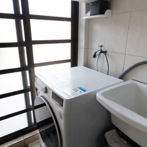 Casa para alugar com 140m², 2 quartos e 4 vagas Casa para alugar com 140m², 2 quartos e 4 vagasÁrea de Serviço