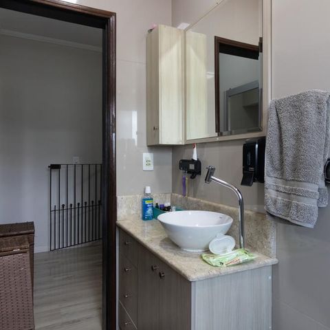 Casa para alugar com 140m², 2 quartos e 4 vagas Casa para alugar com 140m², 2 quartos e 4 vagasBanheiro