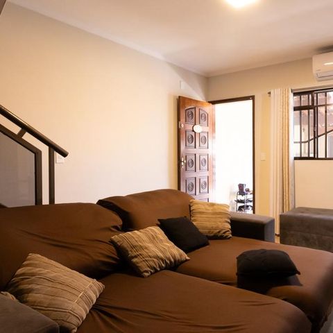 Casa para alugar com 140m², 2 quartos e 4 vagas Casa para alugar com 140m², 2 quartos e 4 vagasSala