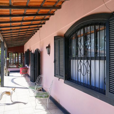 Casa à venda com 250m², 4 quartos e 4 vagas Casa à venda com 250m², 4 quartos e 4 vagasVaranda da Sala