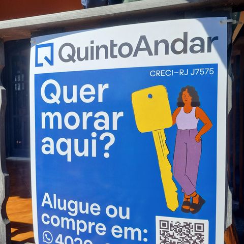 Casa à venda com 250m², 4 quartos e 4 vagas Casa à venda com 250m², 4 quartos e 4 vagasPlaca
