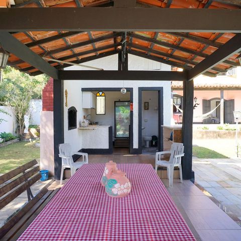 Casa à venda com 250m², 4 quartos e 4 vagas Casa à venda com 250m², 4 quartos e 4 vagasÁrea gourmet