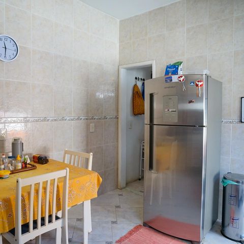 Casa à venda com 250m², 4 quartos e 4 vagas Casa à venda com 250m², 4 quartos e 4 vagasCozinha