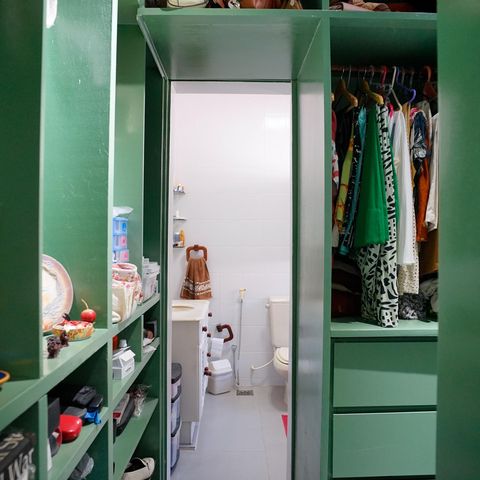 Casa à venda com 250m², 4 quartos e 4 vagas Casa à venda com 250m², 4 quartos e 4 vagasCloset da suíte 1