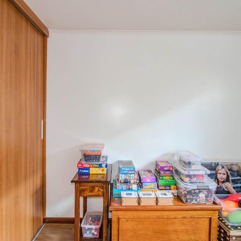 Casa à venda com 340m², 3 quartos e 2 vagas Casa à venda com 340m², 3 quartos e 2 vagasQuarto de Serviço