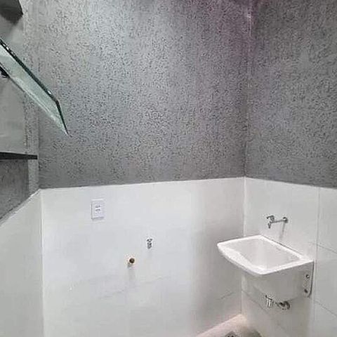 Casa à venda com 80m², 2 quartos e 1 vaga