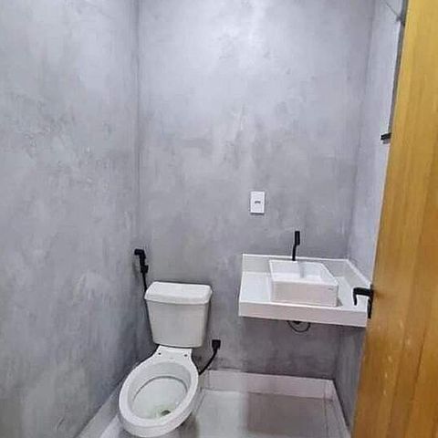 Casa à venda com 80m², 2 quartos e 1 vaga
