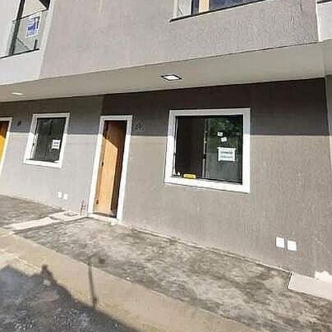 Casa à venda com 80m², 2 quartos e 1 vaga